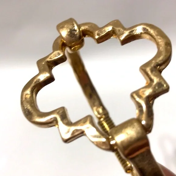 NEW Bracelet and Earring Set by e’lan - Matte Gold - Picture 5 of 8